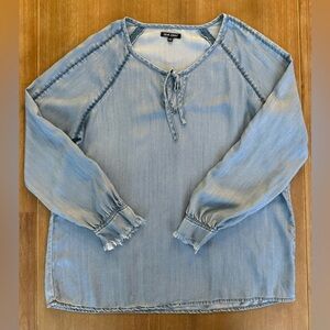 Dear John Chambray Tie Front Peasant Top Size Large